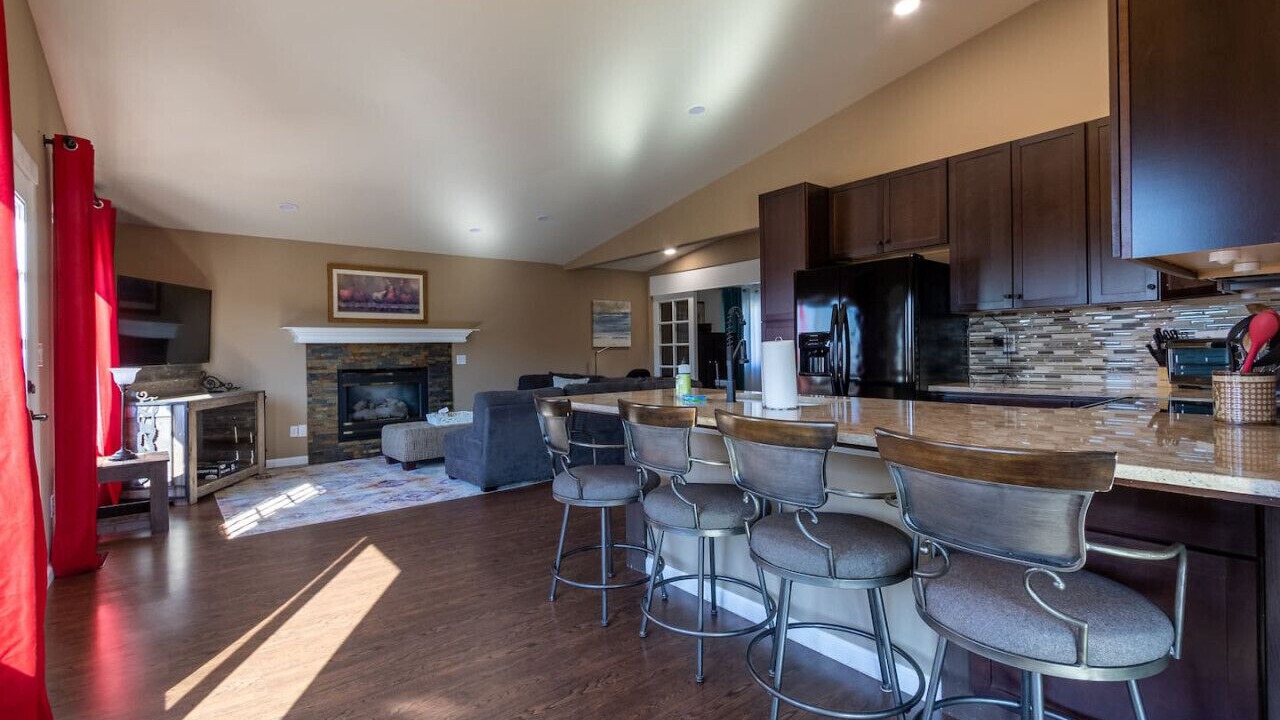 Photo of Livingroom in Enumclaw