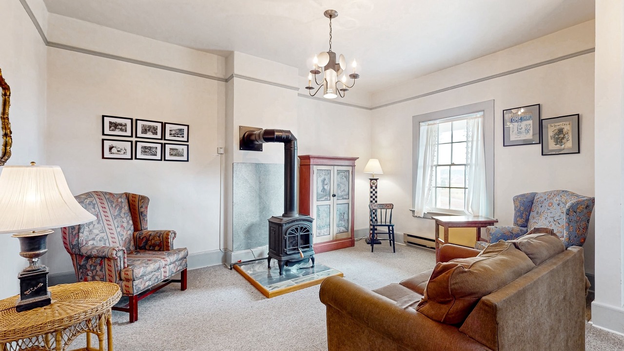 Photo of Livingroom in Coupeville