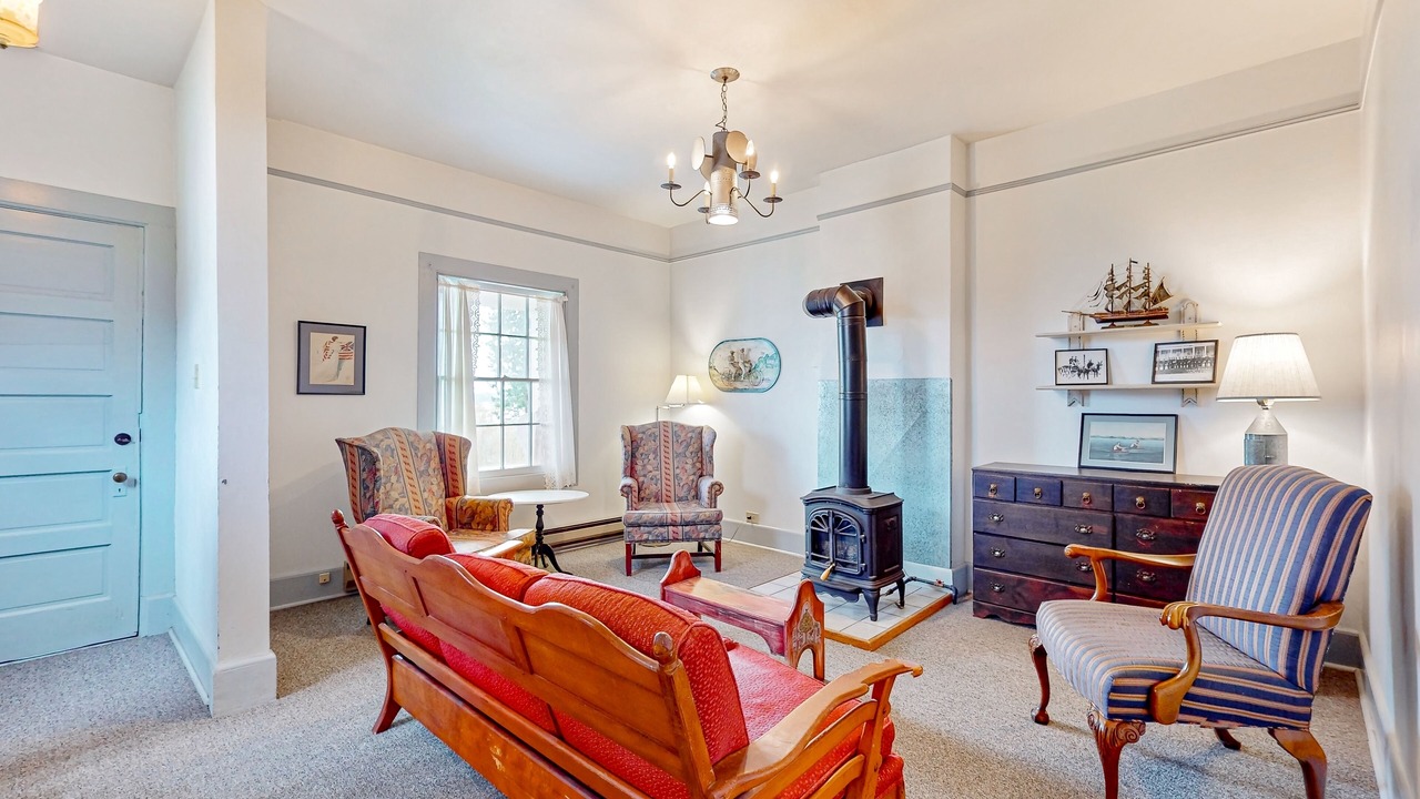 Photo of Livingroom in Coupeville