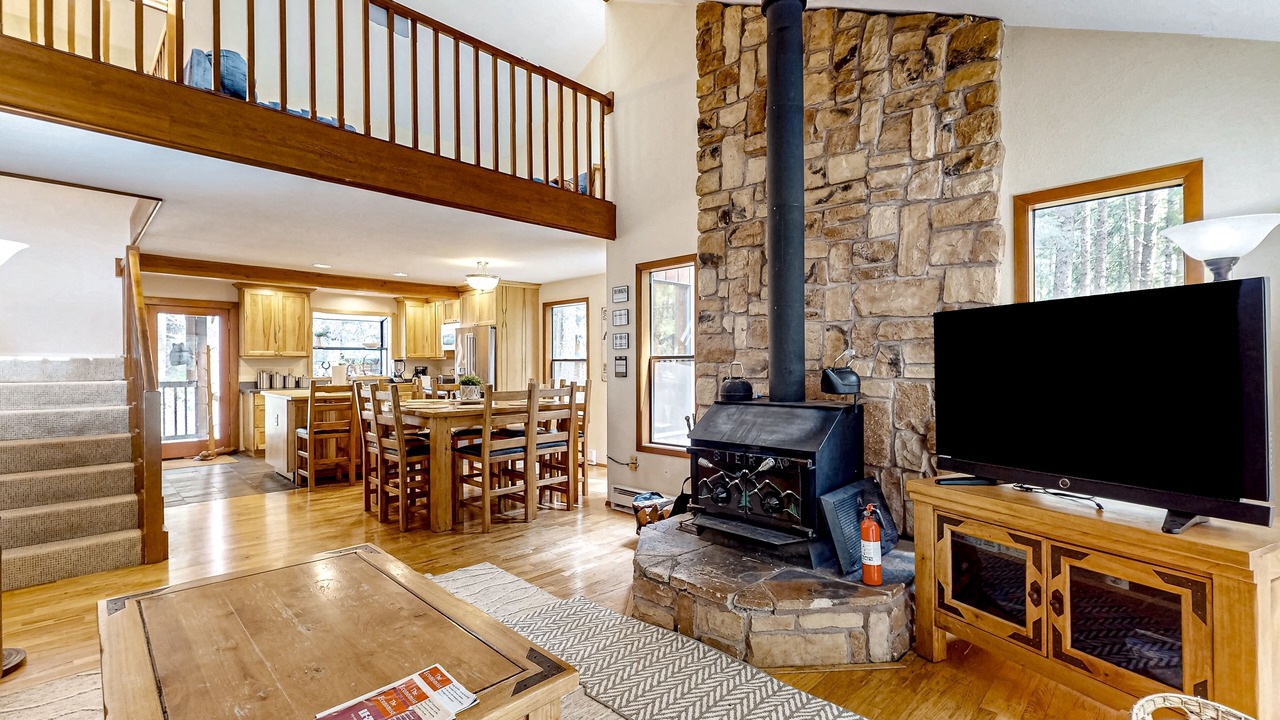 Photo of Livingroom in Enumclaw