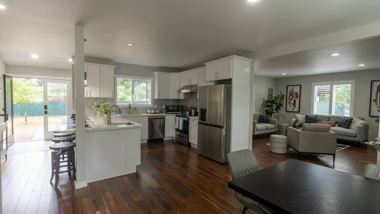 Photo of Kitchen in Parkland