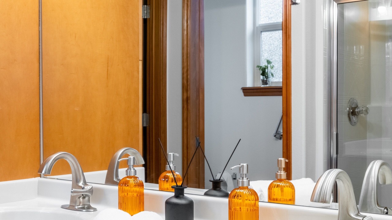 Photo of Bathroom in Guide Meridian