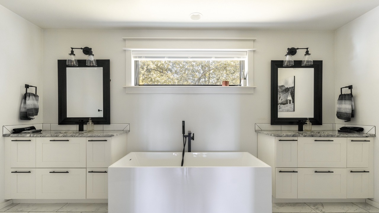 Photo of Bathroom in West Lake Stevens