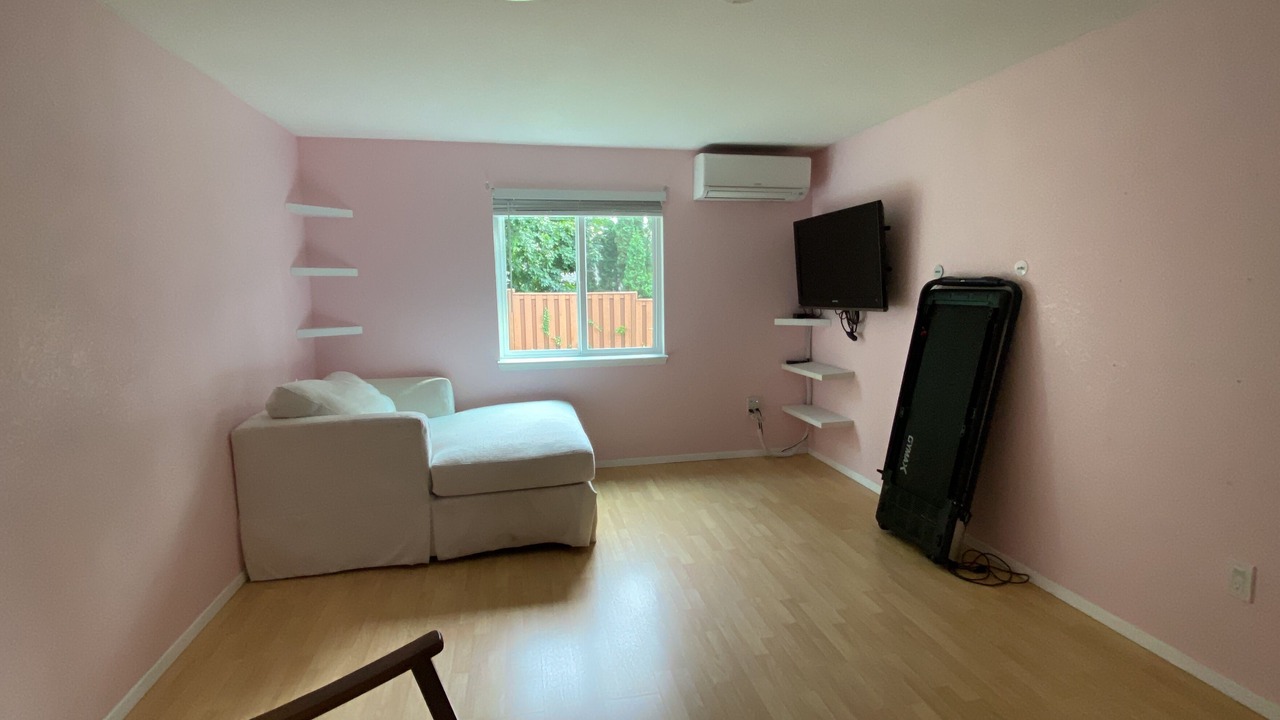 Photo of Livingroom in Corvallis