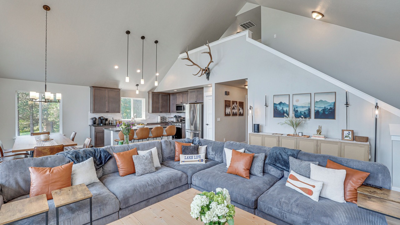 Photo of Livingroom in Tamarack Resort