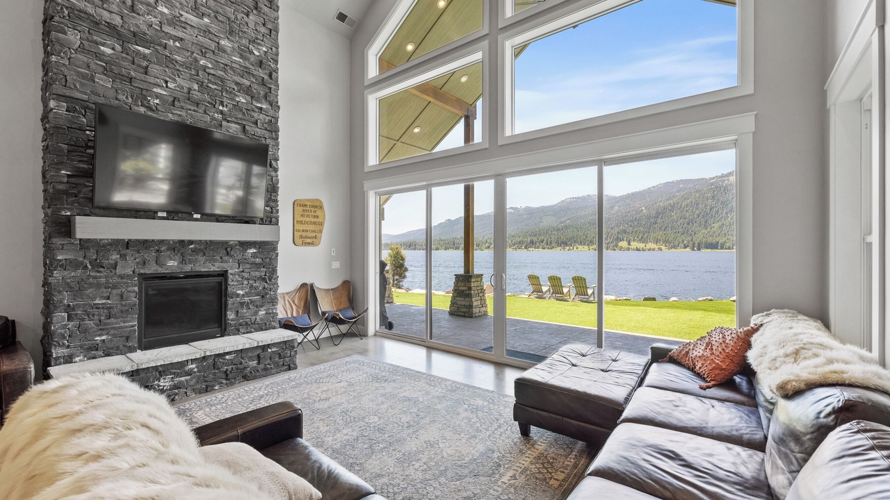 Photo of Livingroom in Tamarack Resort