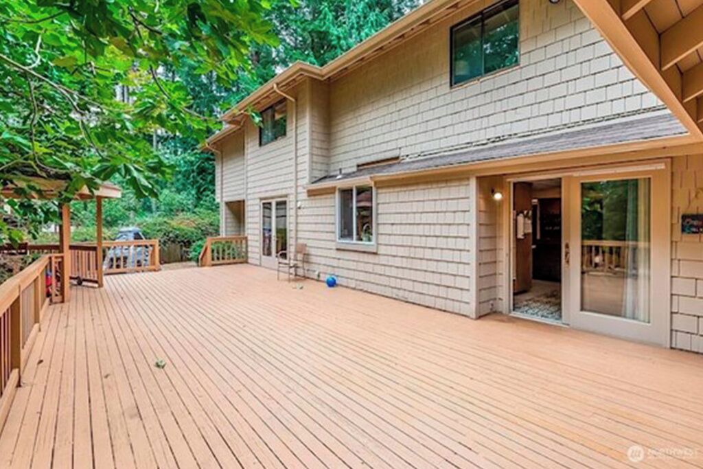Photo of Outdoor in Lake Hills
