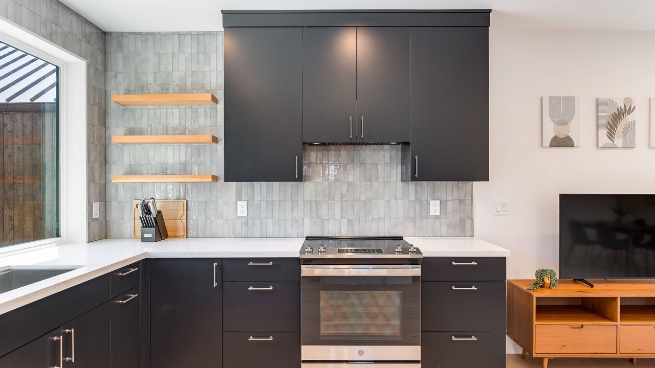 Photo of Kitchen in Southeast Magnolia