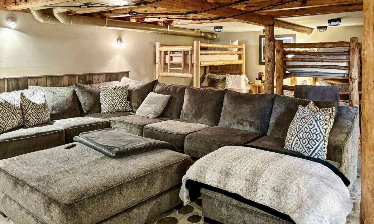 Photo of Livingroom in Tamarack Resort