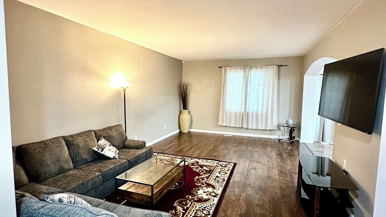 Photo of Livingroom in Spanaway