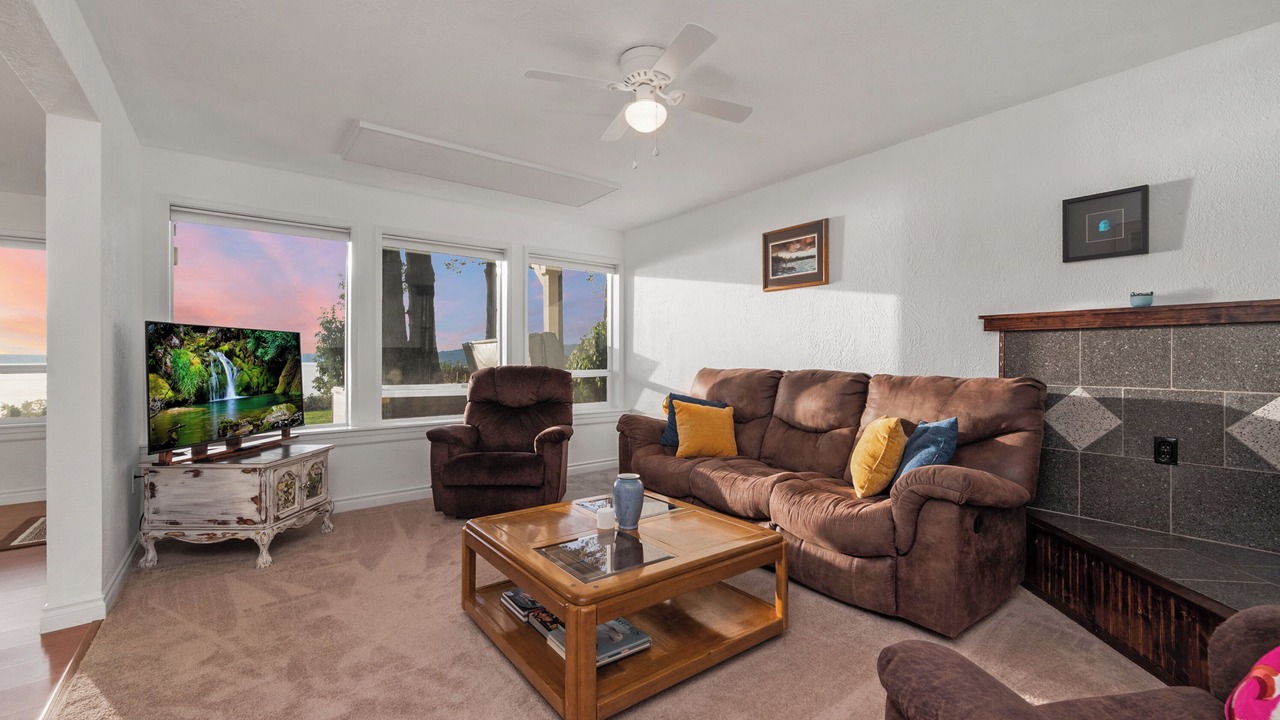 Photo of Livingroom in Camano Island