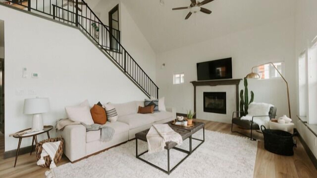 Photo of Livingroom in Dover Bay