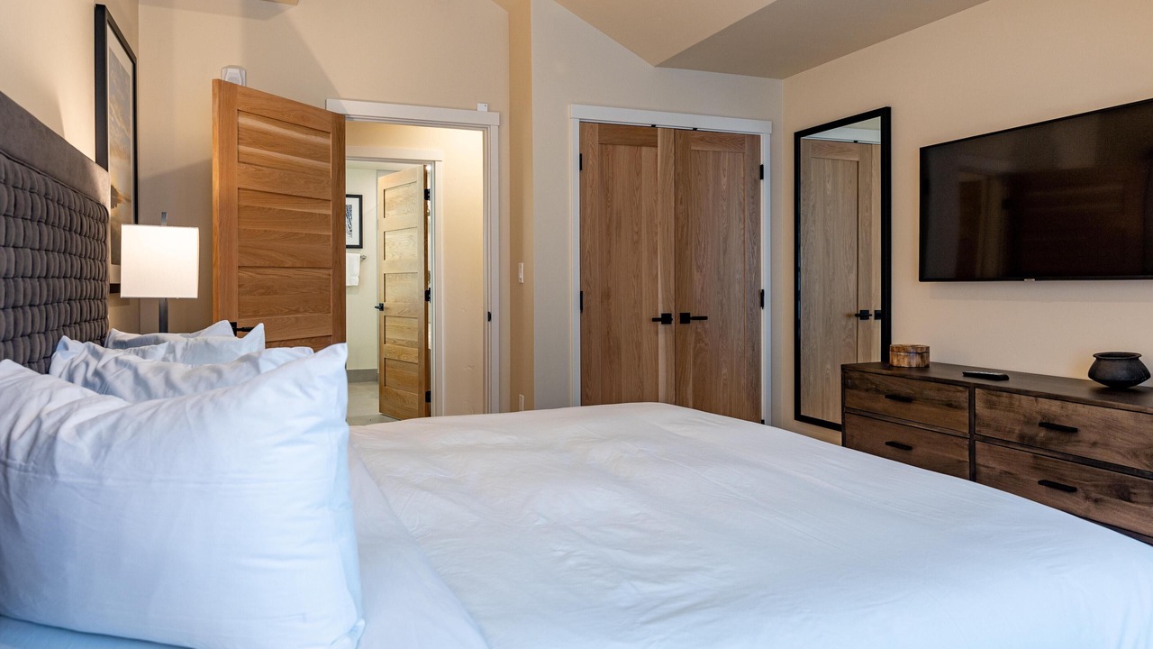 Photo of Bedroom in Tamarack Resort