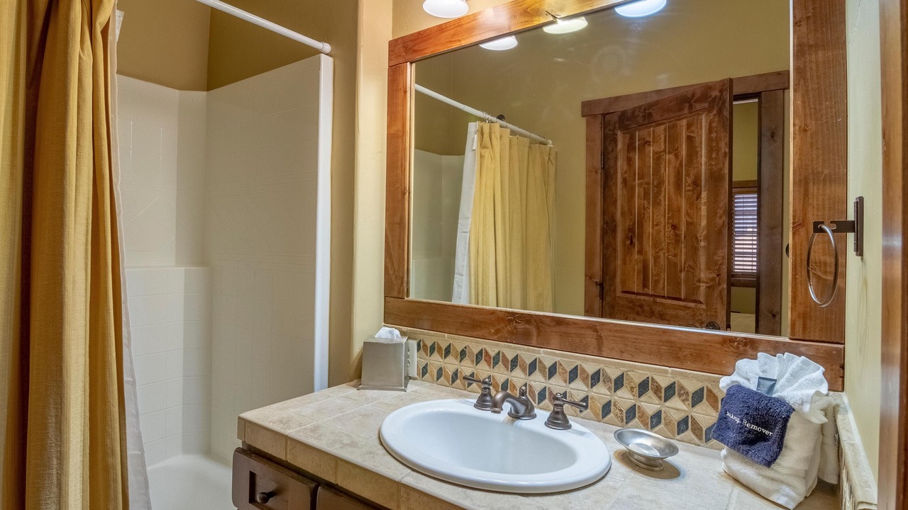 Photo of Bathroom in Tamarack