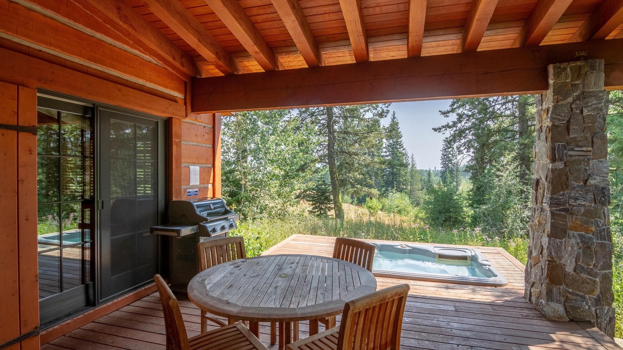 Photo of Outdoor in Tamarack