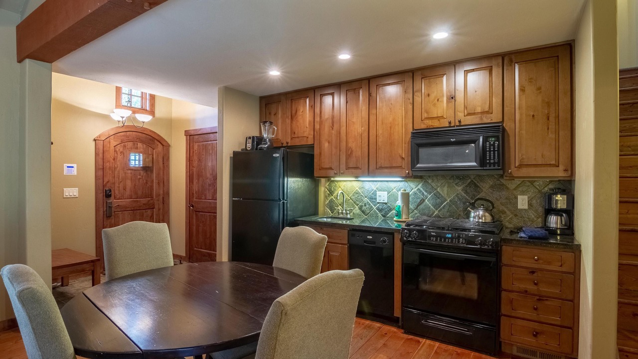 Photo of Kitchen in Tamarack