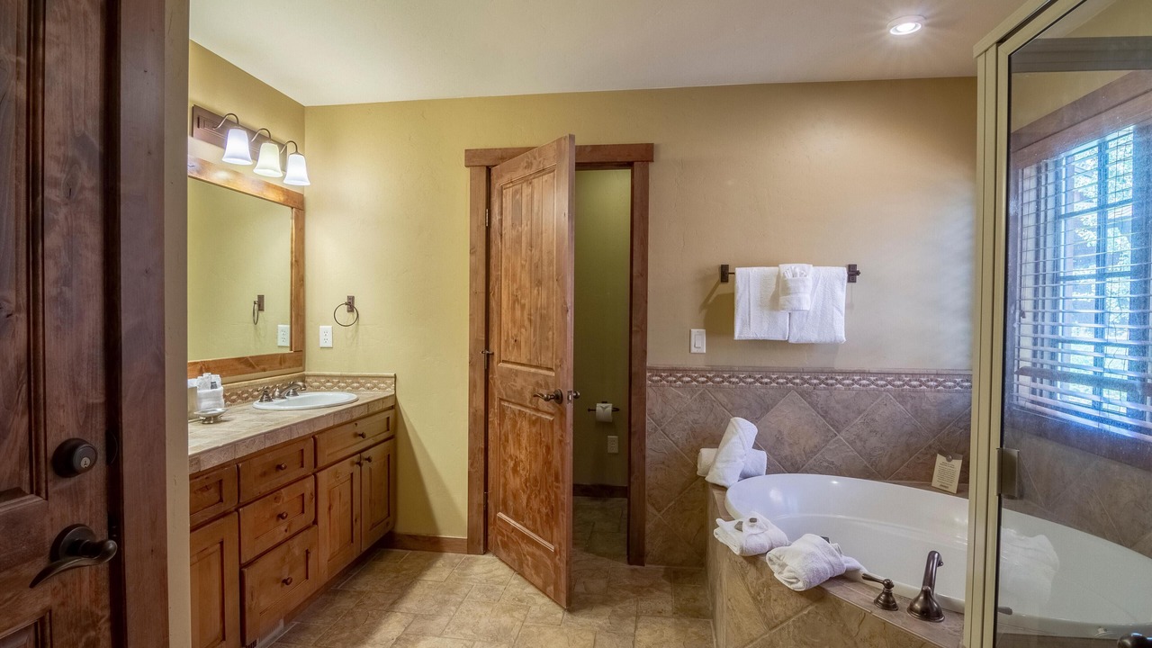 Photo of Bathroom in Tamarack