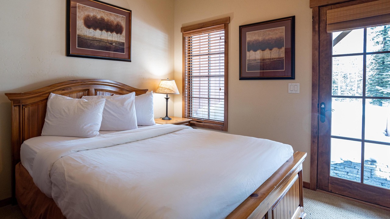 Photo of Bedroom in Tamarack Resort