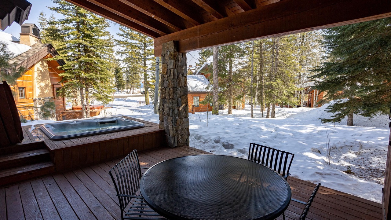 Photo of Patio Balcony in Tamarack