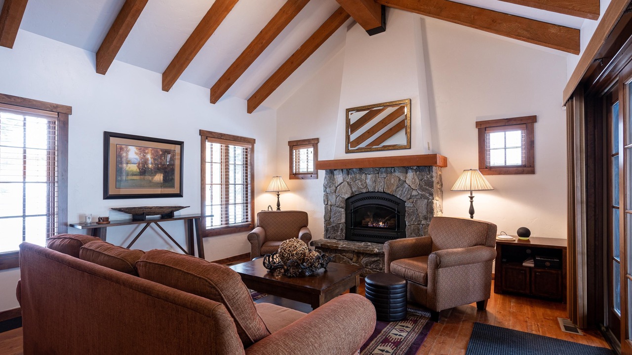 Photo of Livingroom in Tamarack