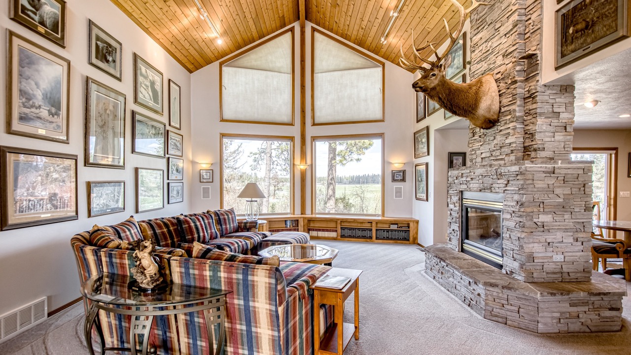 Photo of Livingroom in Cheney