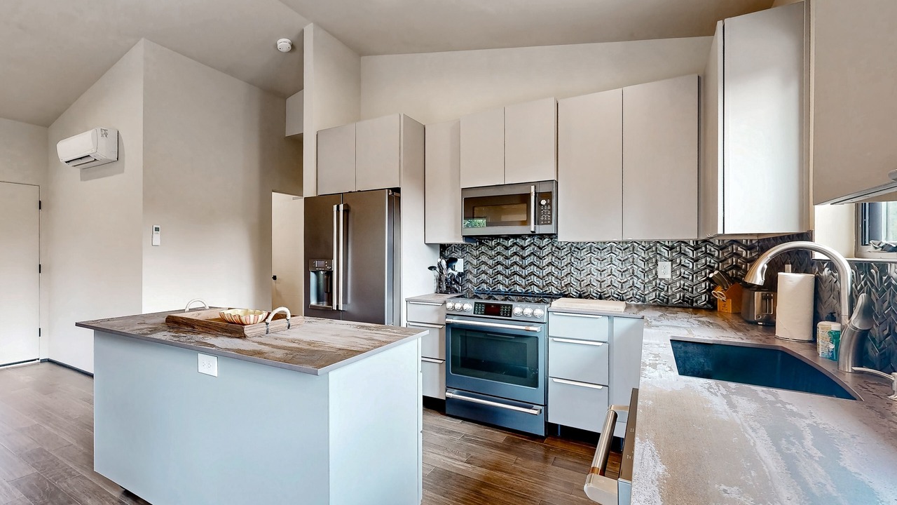 Photo of Kitchen in West Slope