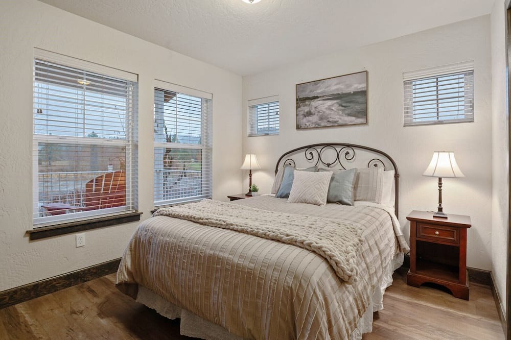 Photo of Bedroom in Dover Bay