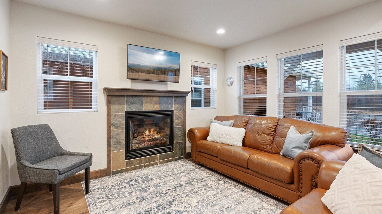 Photo of Livingroom in Dover Bay