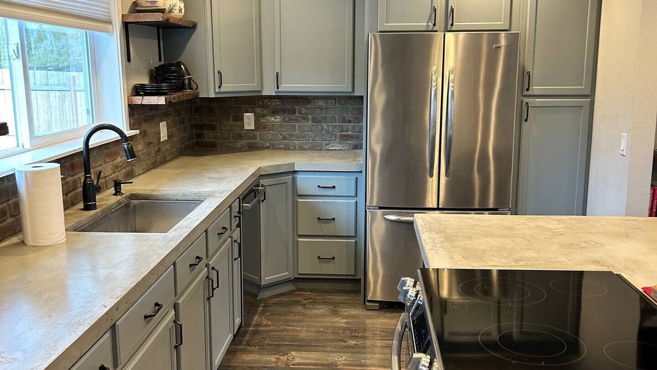 Photo of Kitchen in Benton City