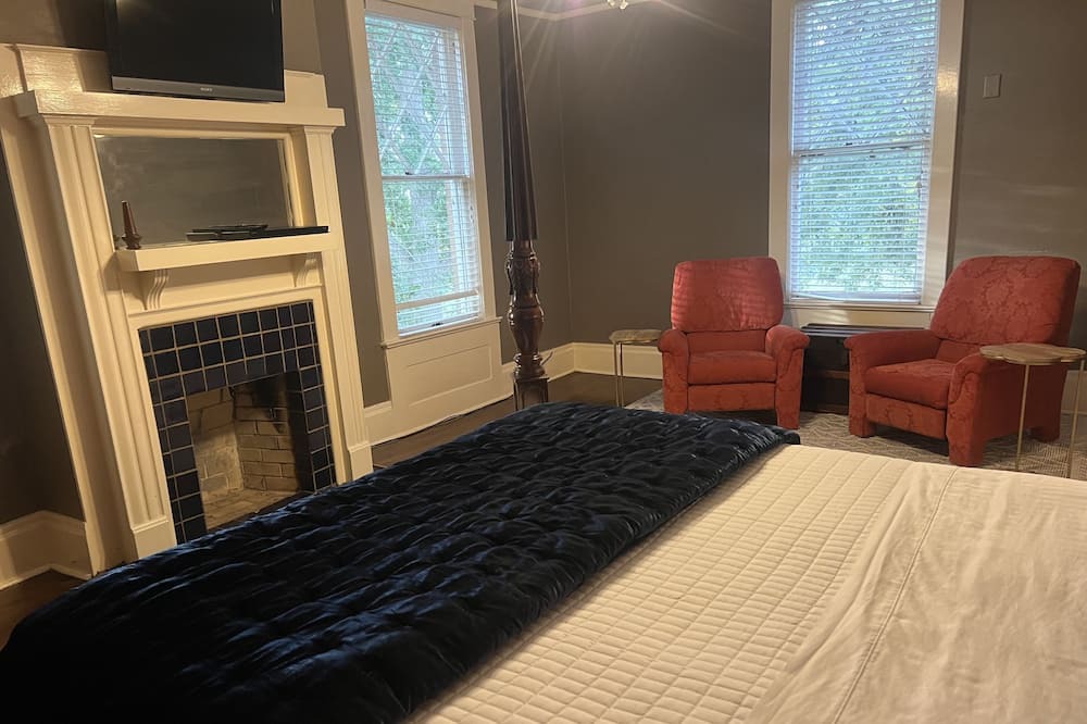 Photo of Bedroom in Wright