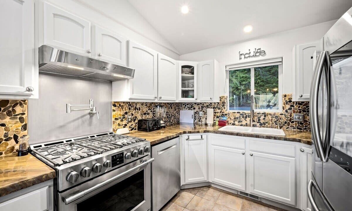 Photo of Kitchen in Rockford Bay