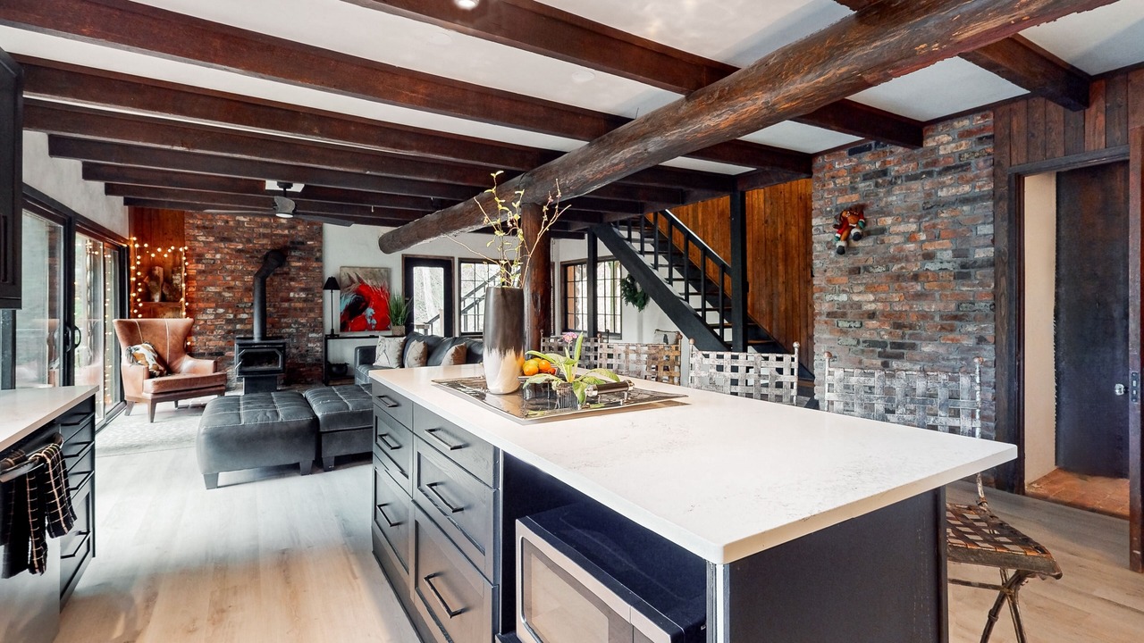 Photo of Kitchen in Mirrormont