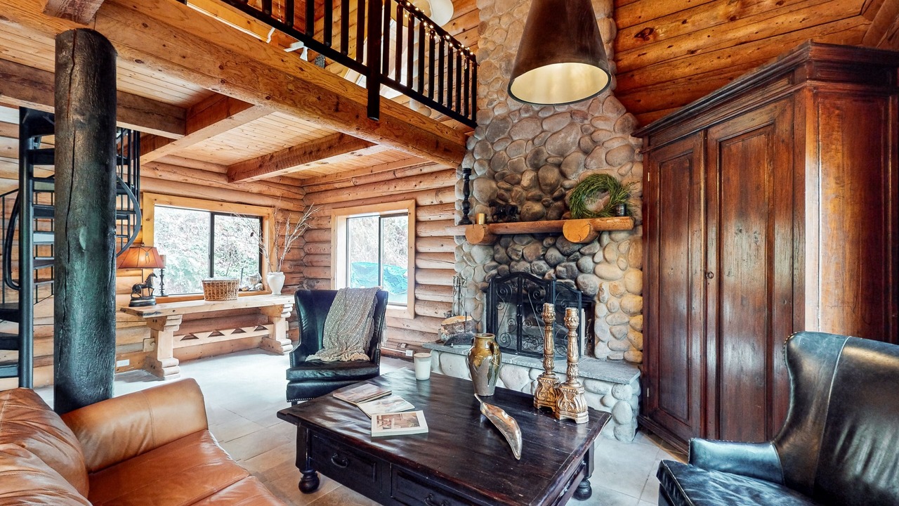 Photo of Livingroom in Mirrormont
