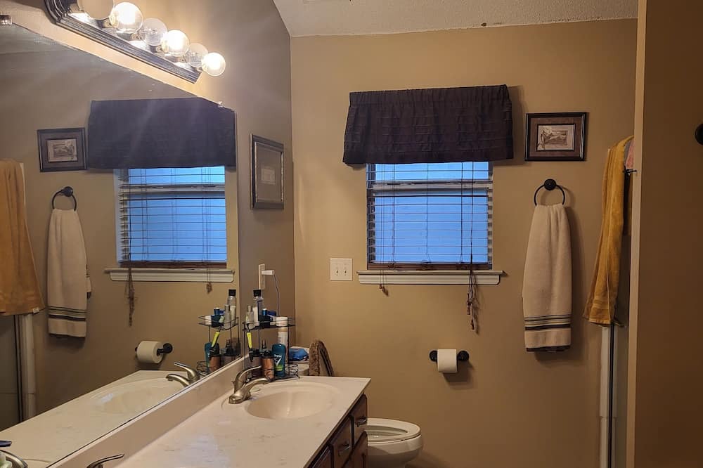 Photo of Bathroom in Horn Lake
