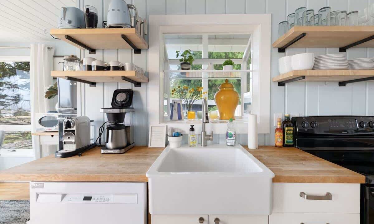 Photo of Kitchen in Lagoon Point