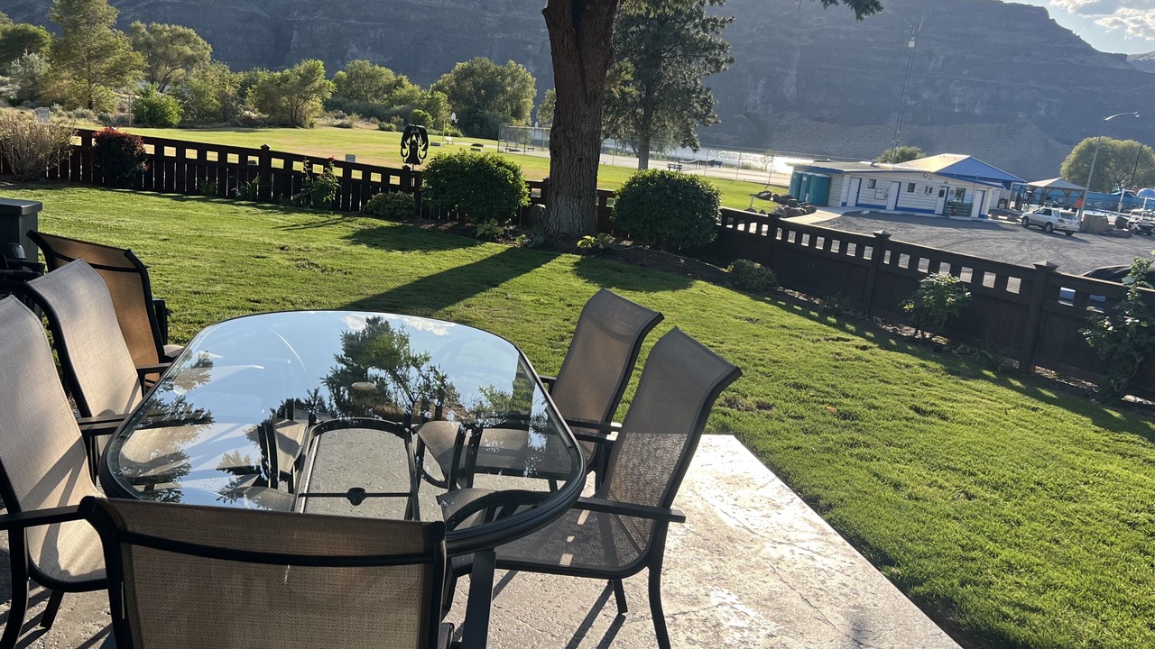 Photo of Outdoor in Sunland Estates