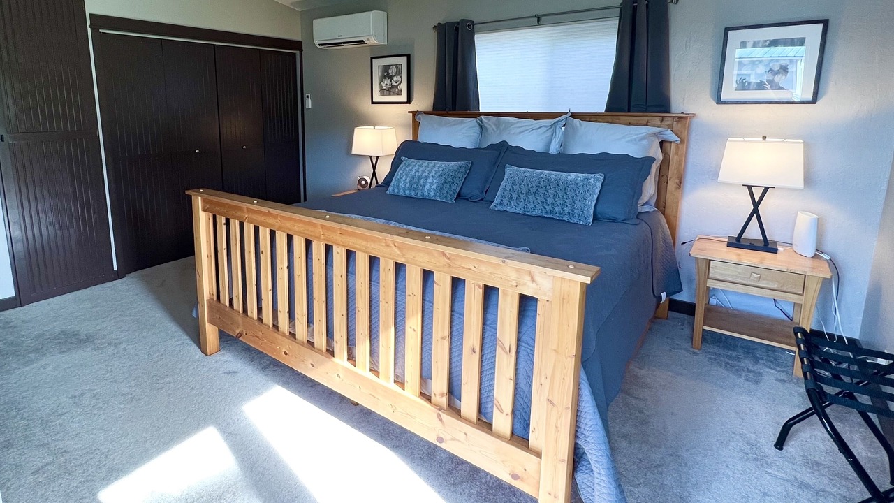 Photo of Bedroom in Sunland Estates