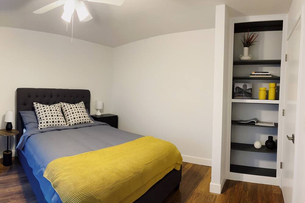 Photo of Bedroom in Hosford-Abernethy