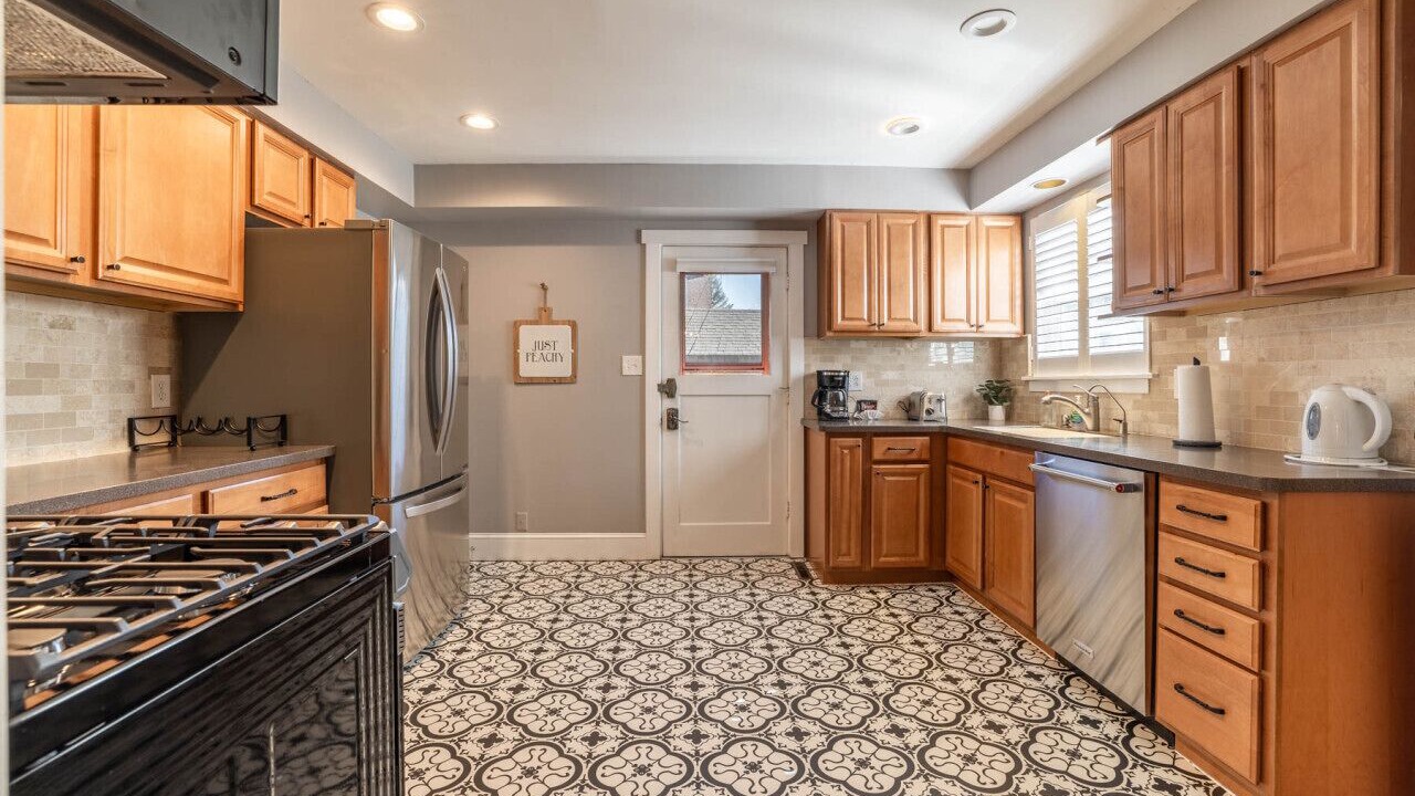 Photo of Kitchen in Garden District