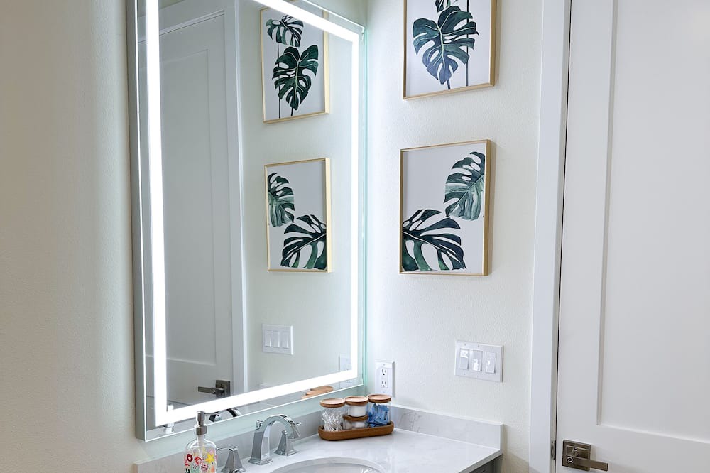 Photo of Bathroom in Orting