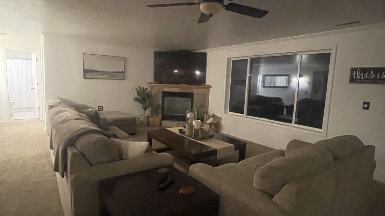 Photo of Livingroom in Heyburn