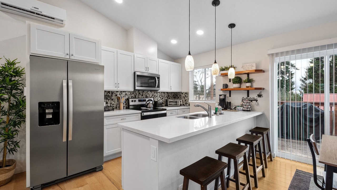 Photo of Kitchen in SeaTac