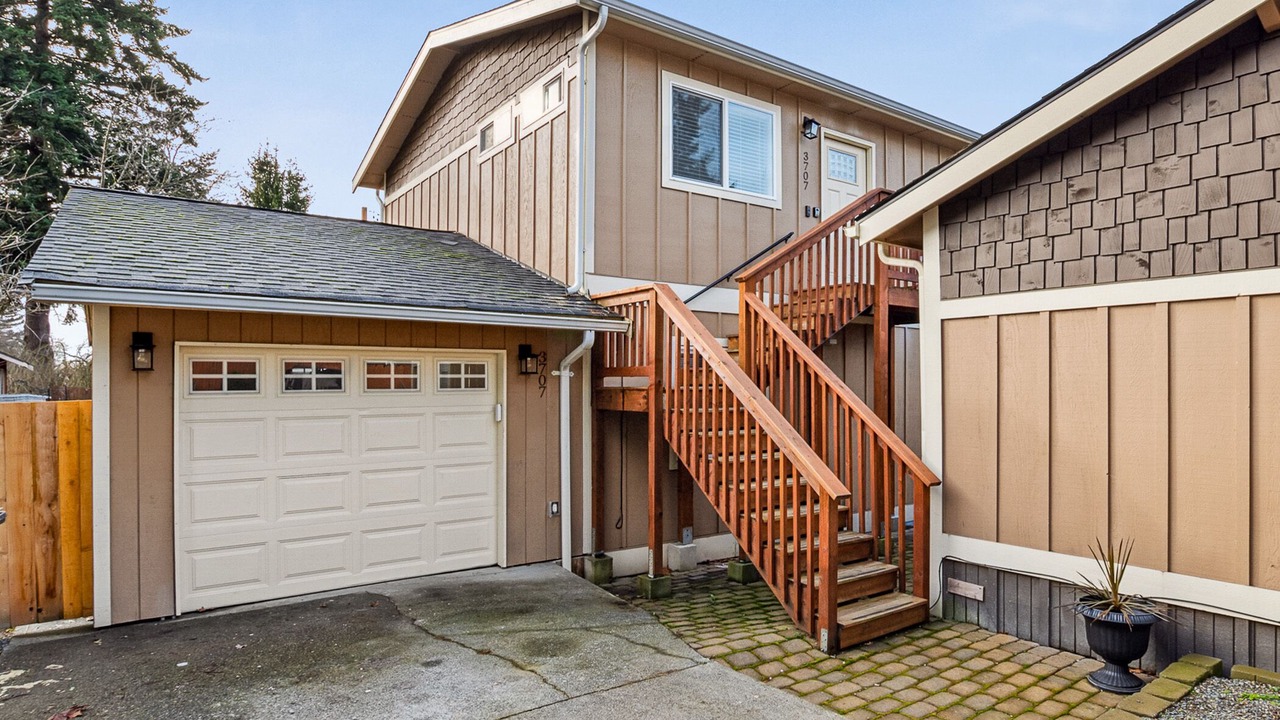 Photo of Outdoor in SeaTac