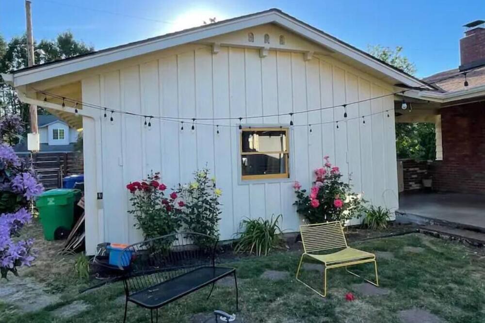 Photo of Outdoor in Woodstock