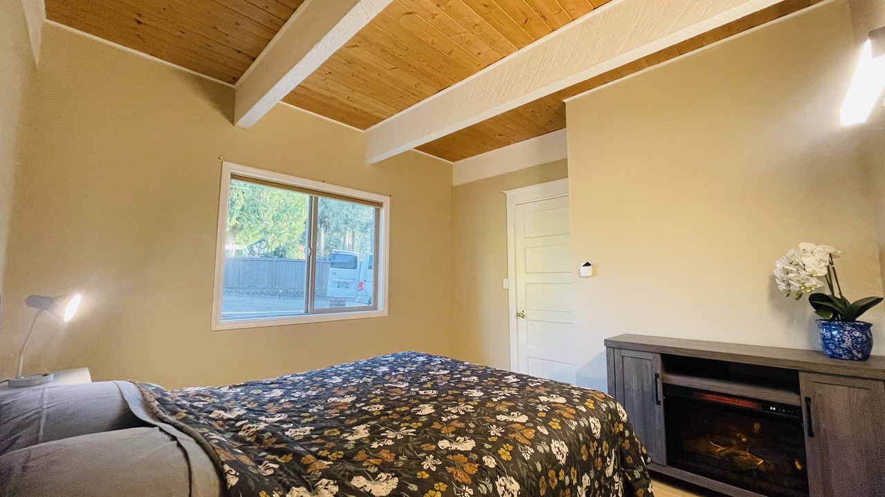 Photo of Bedroom in Bonney Lake