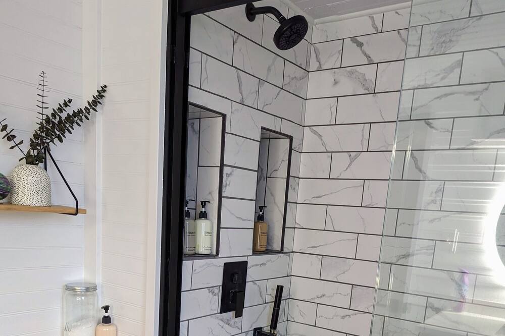 Photo of Bathroom in Silverton