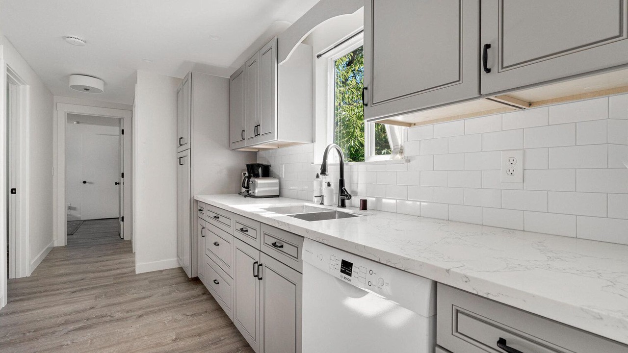 Photo of Kitchen in Mid-Beacon Hill