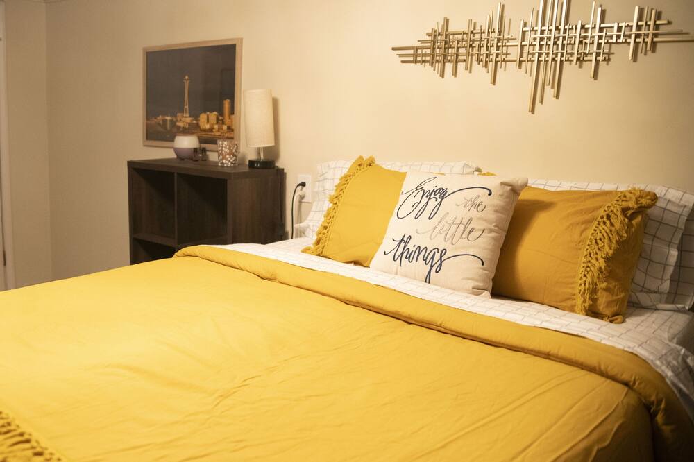 Photo of Bedroom in Edmonds