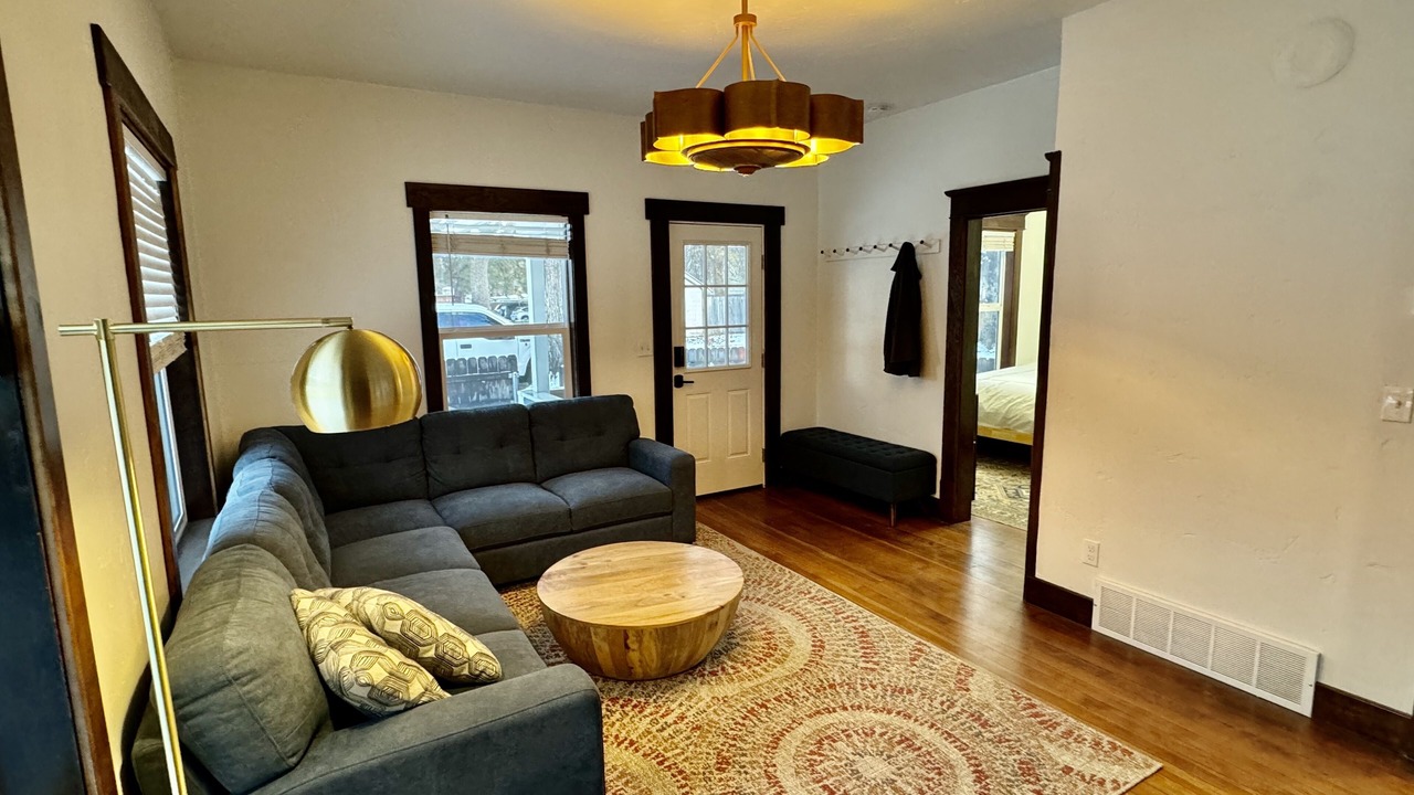 Photo of Livingroom in North End