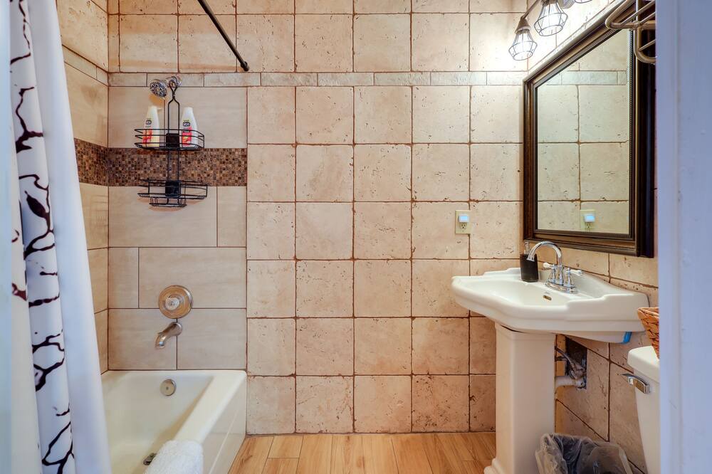 Photo of Bathroom in Shelley